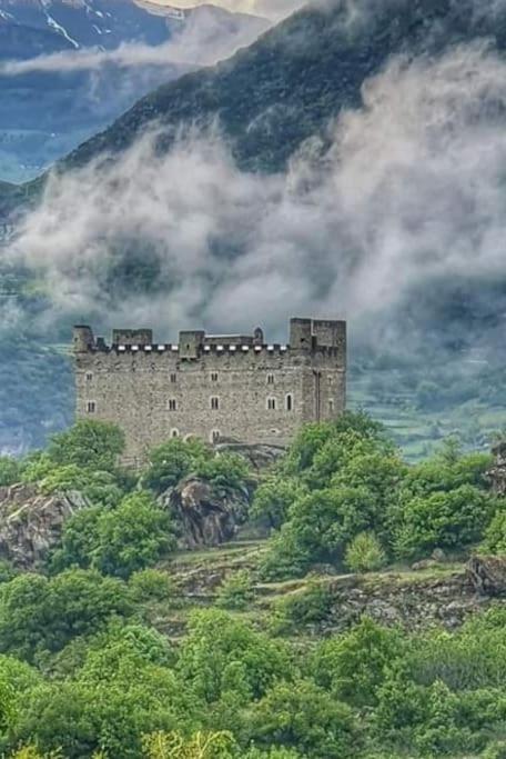 Appartamento Di Montagna Lo Grop Chambave Exterior foto