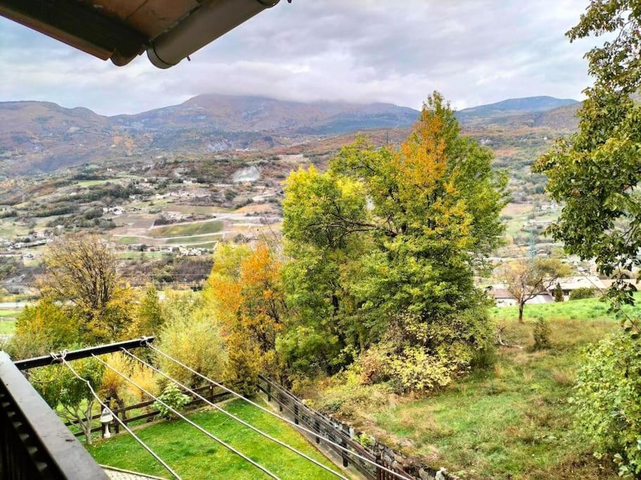 Appartamento Di Montagna Lo Grop Chambave Exterior foto